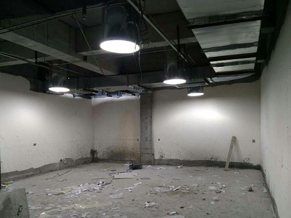 將室外陽(yáng)光導(dǎo)進(jìn)室內(nèi)